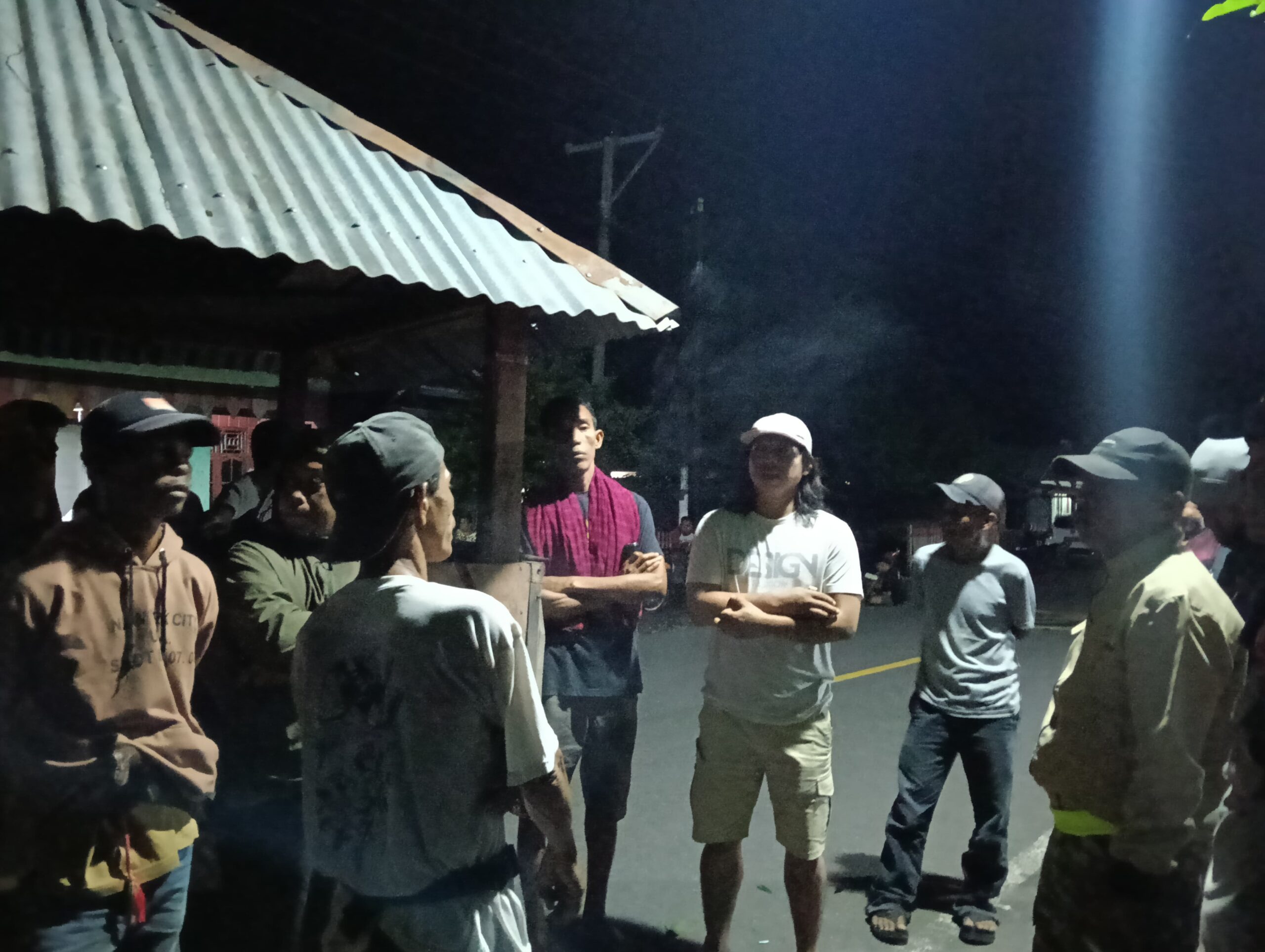 Aksi Blokir Jalan Di Doropeti! Polsek Pekat Berhasil Redam Suasana Tegang Menjadi Aman.