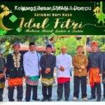 Keluarga Besar SMAN 1 Dompu, Ucapkan Selamat Hari Raya Idul Fitri, Minal Aidzin Walfaizin, Mohon Maaf Lahir Dan Bathin