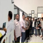 Penggeledahan Satresnarkoba Polres Dompu Terhadap 8 Orang Teduga Di Kost Kelurahan Bali Tidak Ditemukan BB Narkoba