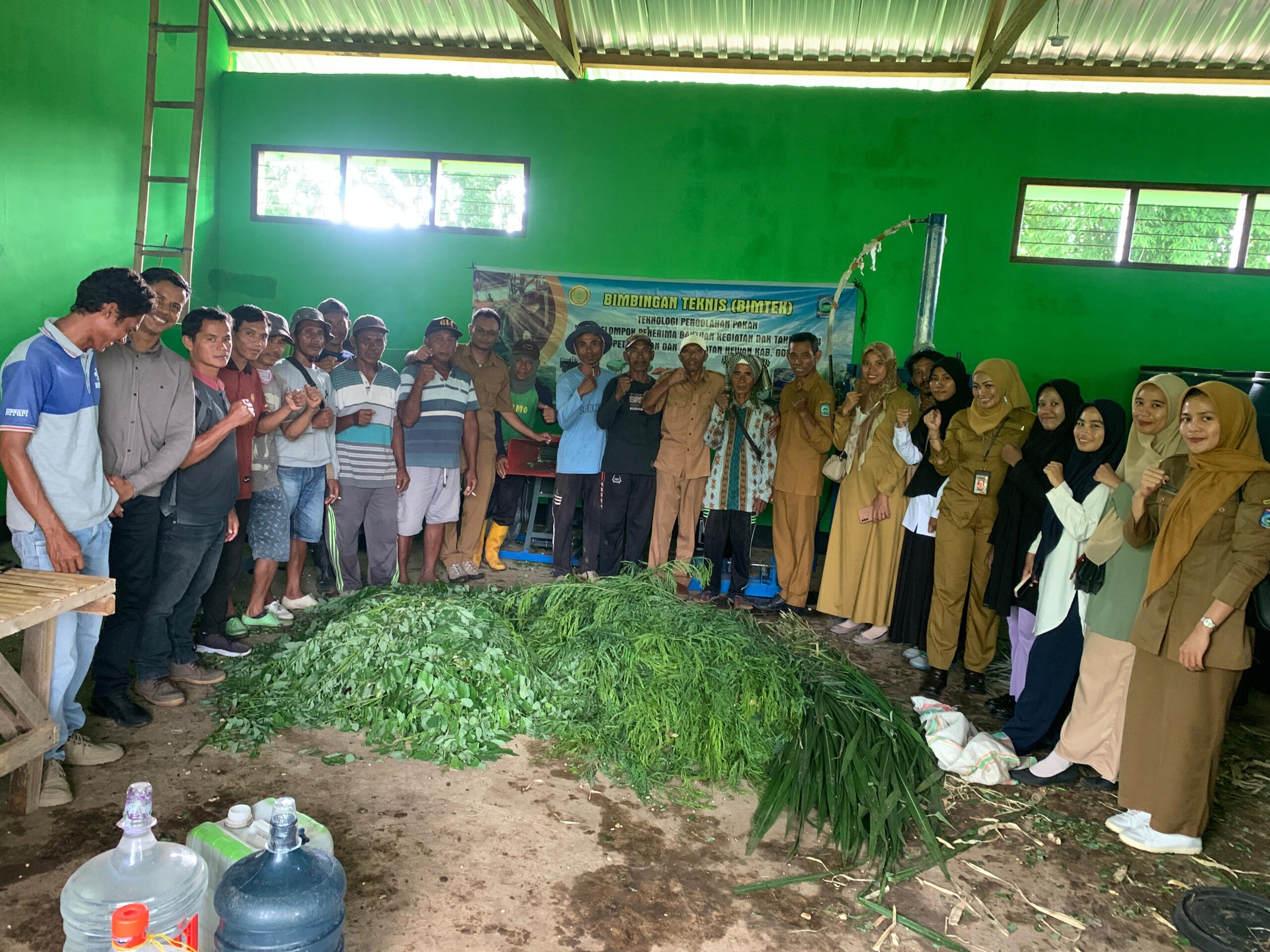 Dinas Pertenakan Dan Keswan Dompu Melakukan Gebrakan Dan Inovasi “Pakan Konsentrat Lamtoro Taramba”