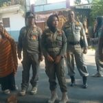 Upaya Menata Rapi Dan Bersih, Satpolpp Berkolaborasi Dengan Camat Woja Dan Lurah Lakukan Penertiban Lapak Di Simpasai
