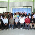 Wabup Dompu, Buka Acara Pelatihan Blending Dan Pembuatan Saos Tembakau Di Rumah Produksi Rokok Desa Kadindi.